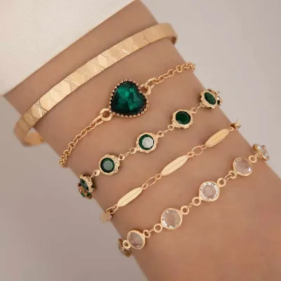 5 pcs Fashionable Rhinestone Heart & Round Bracelet Set 